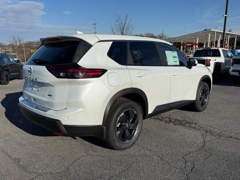 New 2026 Nissan Rogue SV w/ Cold Weather Package image 5