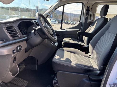 Used 2025 Ford Transit 350 XLT image 9