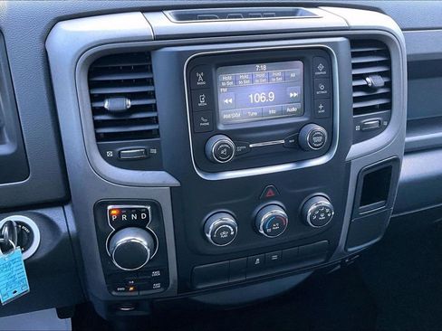 Used 2018 RAM 1500 Express w/ Black Ram 1500 Express Group AWD/4WD image 10
