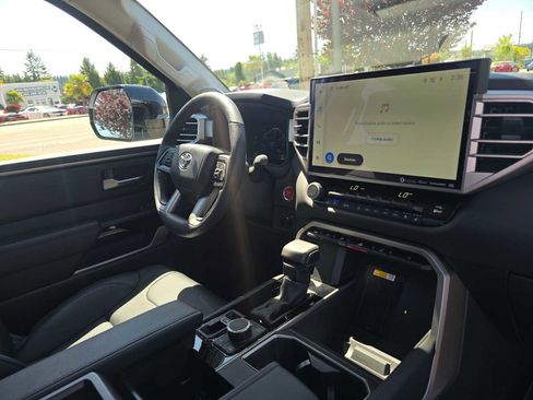 Used 2024 Toyota Tundra Limited w/ TRD Off-Road Package AWD/4WD image 10