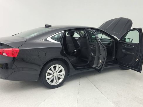 Certified 2016 Chevrolet Impala LT w/ Convenience Package FWD image 12
