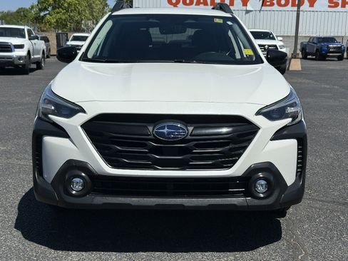 Used 2023 Subaru Outback Onyx Edition AWD/4WD image 3