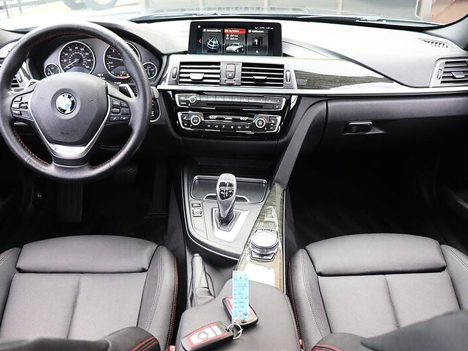 Used 2018 BMW 330i xDrive Sedan AWD/4WD image 22