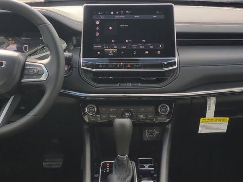 New 2026 Jeep Compass Limited image 17