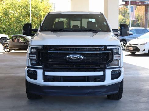 Used 2022 Ford F250 Lariat w/ Black Appearance Package image 9