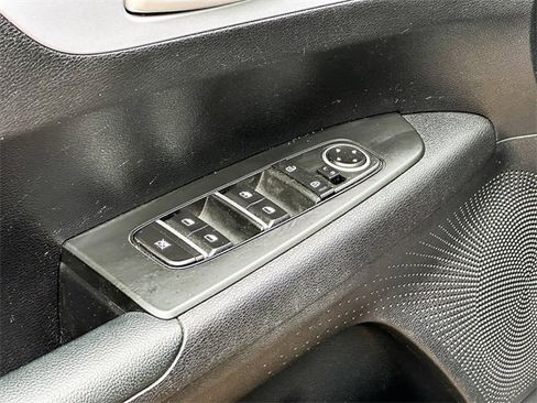 Used 2024 Kia Forte LXS image 12