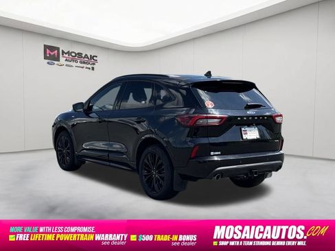 Used 2023 Ford Escape ST-Line Elite w/ Premium Technology Package AWD/4WD image 5