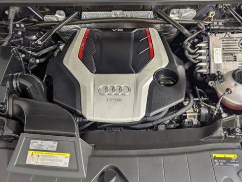 Used 2018 Audi SQ5 Premium Plus w/ Navigation Package image 36