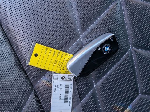 Certified 2023 BMW i7 xDrive60 image 33