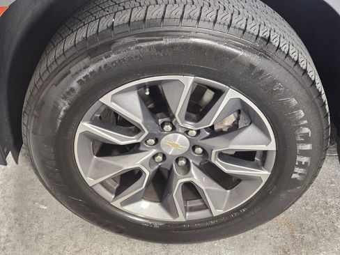 Used 2021 Chevrolet Tahoe LT w/ LT Signature Package image 13