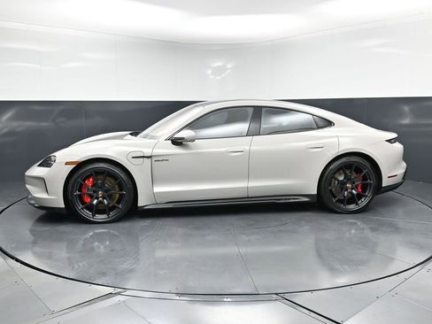 New 2026 Porsche Taycan GTS AWD/4WD image 2