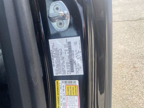 Used 2025 Ford Mustang GT Premium image 34