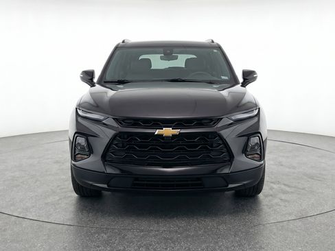 Used 2025 Chevrolet Blazer LT image 2