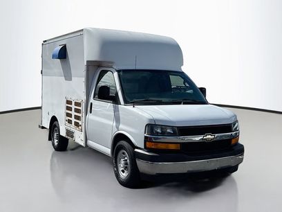 Used 2017 Chevrolet Express 3500 w/ Chrome Appearance Package