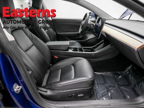 Used 2020 Tesla Model 3 Standard Range RWD image 18