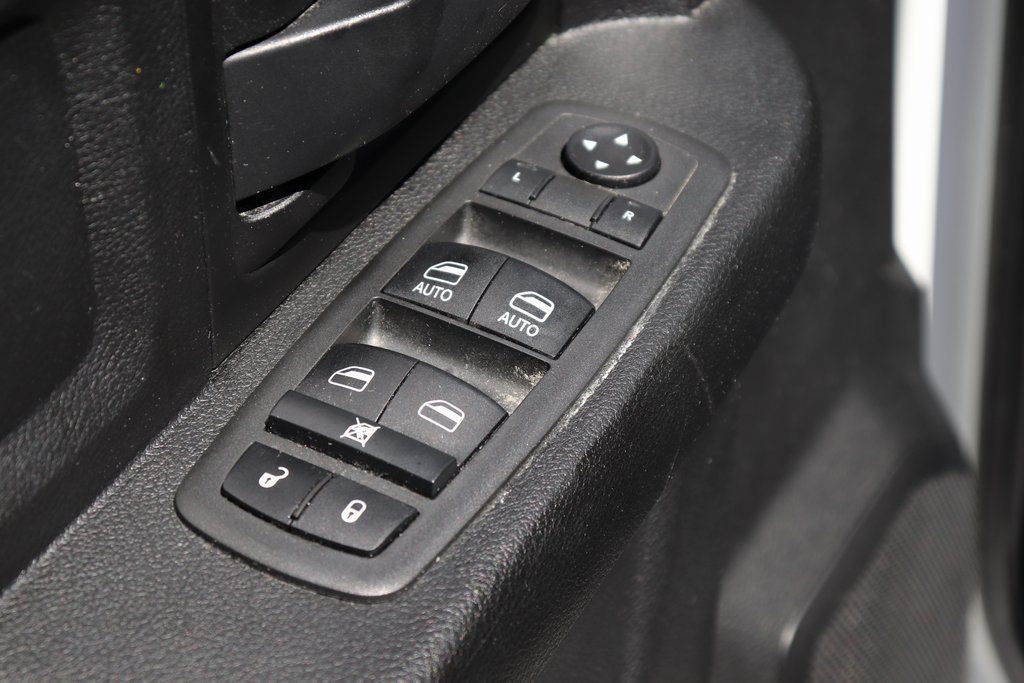 Used 2021 RAM 2500 Tradesman w/ Chrome Appearance Group RWD image 17