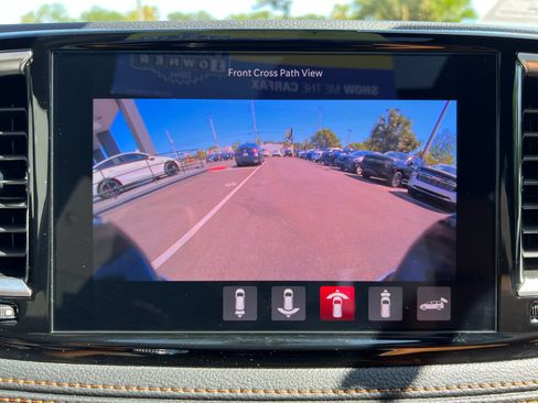 Used 2023 Chrysler Pacifica Pinnacle FWD image 47