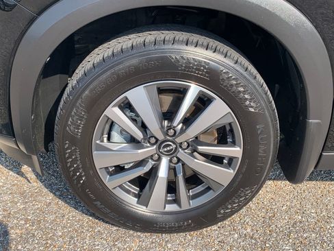 Used 2025 Nissan Pathfinder SL w/ Cargo Package FWD image 9