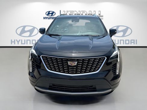 Used 2023 Cadillac XT4 Premium Luxury w/ Driver Assist Package FWD image 2