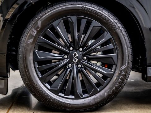 Used 2025 INFINITI QX80 Sensory AWD/4WD image 36