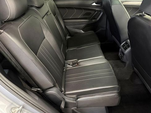 Used 2024 Volkswagen Tiguan SE FWD image 27