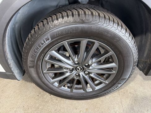 Used 2020 MAZDA CX-5 Touring FWD image 11