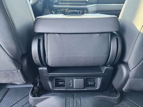 Used 2025 Chevrolet Silverado 2500 LT w/ Trail Boss Package image 19