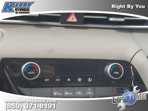 New 2026 Hyundai Elantra Hybrid FWD image 27