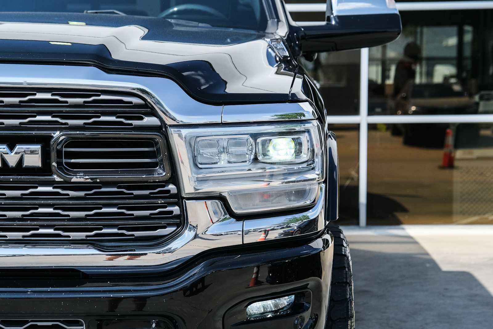 Used 2022 RAM 2500 Limited AWD/4WD image 6