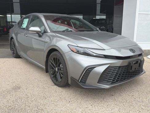 Certified 2026 Toyota Camry SE w/ Convenience Package FWD image 2