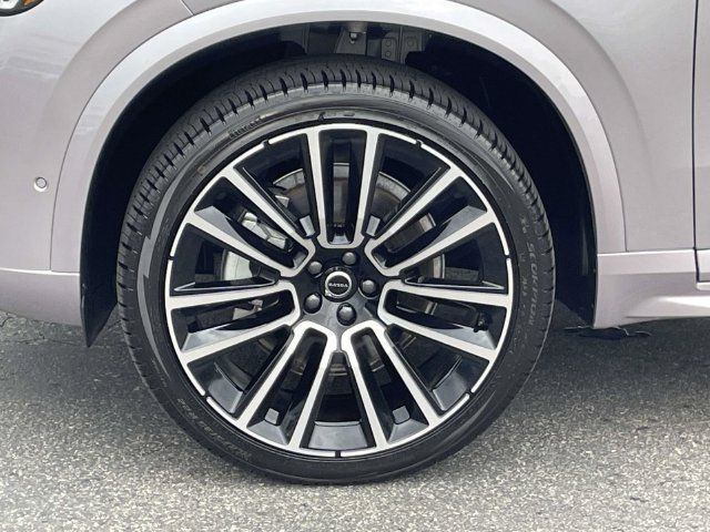 Used 2026 Volvo XC90 B6 Ultra w/ Protection Package AWD/4WD image 11