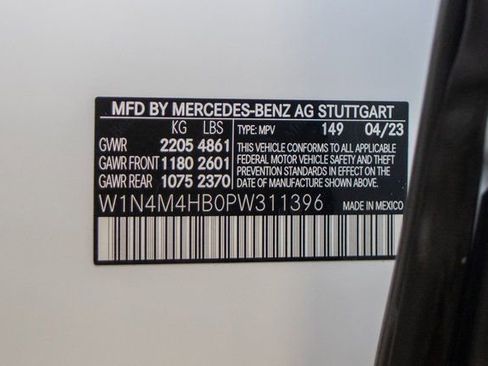 Certified 2023 Mercedes-Benz GLB 250 4MATIC image 25
