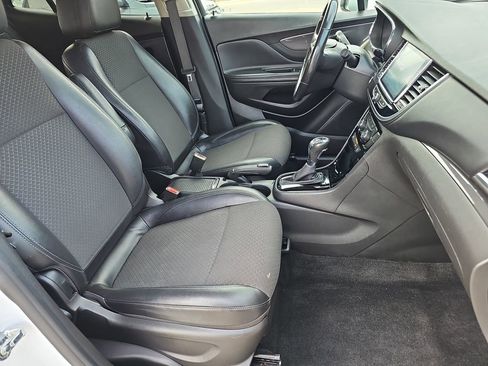 Used 2019 Buick Encore Preferred image 11