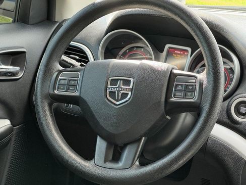 Used 2020 Dodge Journey SE w/ Blacktop Package image 13