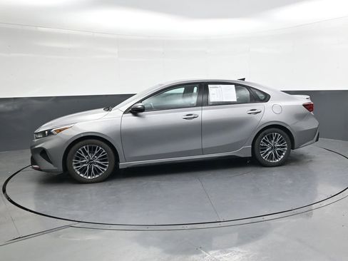 Used 2023 Kia Forte GT-Line w/ GT-Line Premium Package image 8