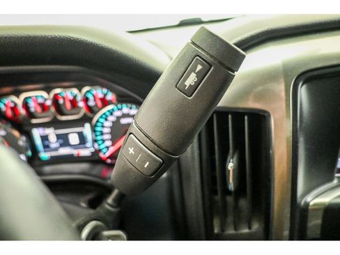 Used 2018 Chevrolet Silverado 1500 LT w/ All Star Edition AWD/4WD image 16