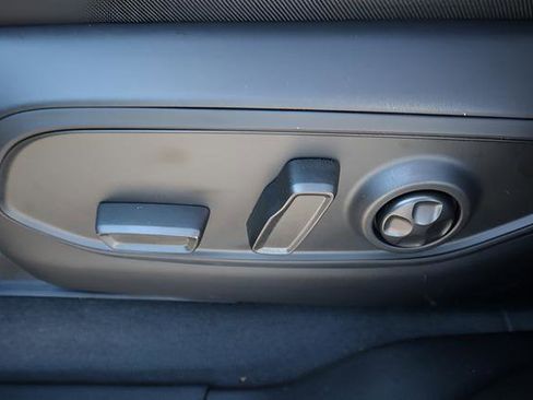 New 2025 Jeep Grand Cherokee Laredo image 13