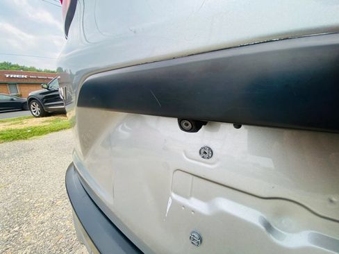 Used 2020 Honda CR-V LX image 19