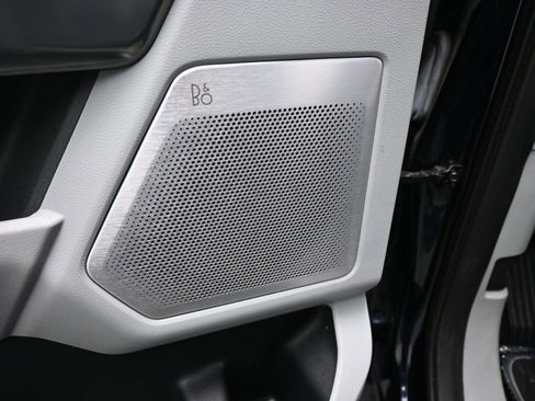 Used 2023 Ford F150 Limited image 12