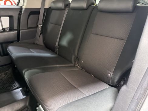 Used 2008 Toyota FJ Cruiser 4WD image 17