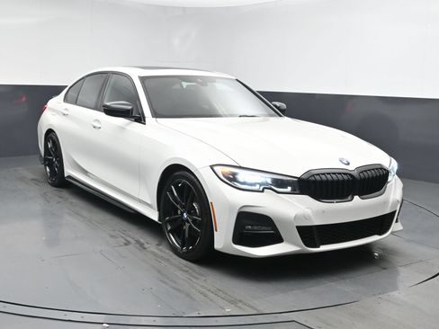 Used 2021 BMW 330i xDrive Sedan w/ M Sport Package AWD/4WD image 2