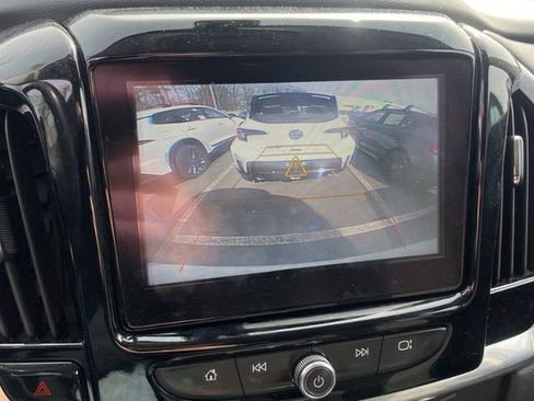 Used 2019 Chevrolet Traverse LT image 12