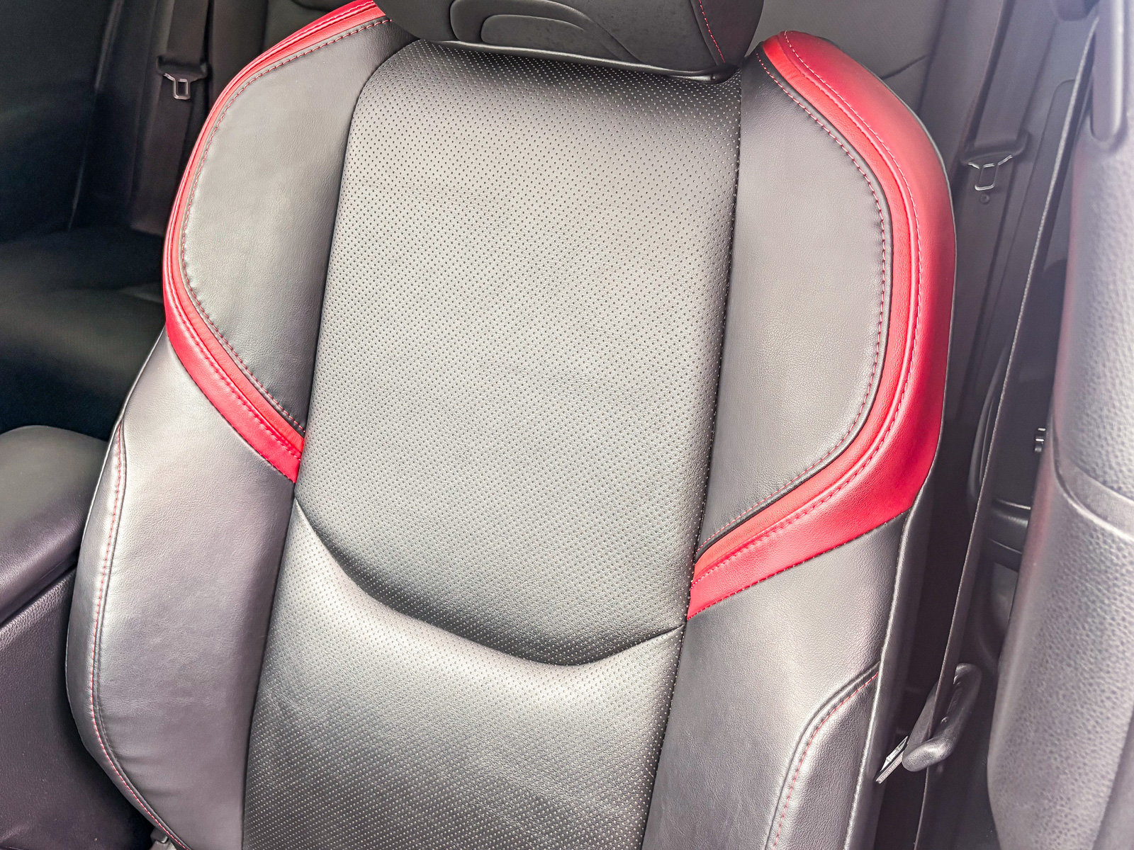 Used 2024 Toyota Prius Prime Premium w/ Advanced Technology Package FWD image 24
