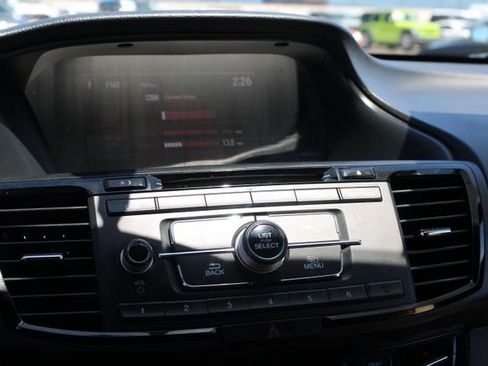 Used 2017 Honda Accord LX-S image 13