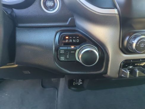 Used 2019 RAM 2500 Big Horn image 21