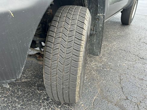 Used 2012 Toyota Tacoma 4x4 Regular Cab image 4