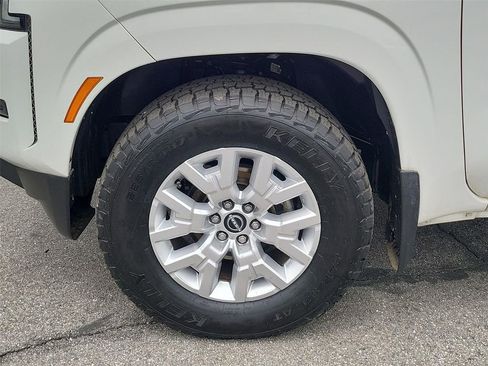 Used 2022 Nissan Frontier SV RWD image 24