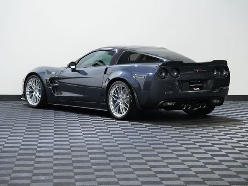 Used 2009 Chevrolet Corvette ZR1 w/ Preferred Equipment Group RWD image 8