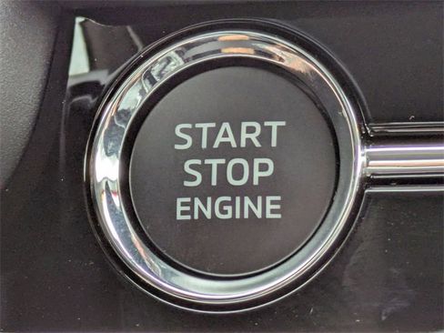 New 2025 Mitsubishi Outlander ES image 32