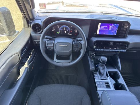 Used 2025 Toyota Land Cruiser 1958 image 17